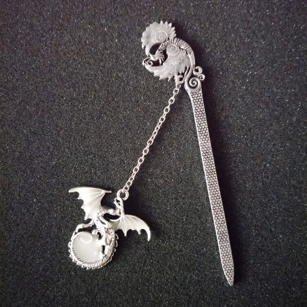 Creative Noctilucent Animal Owl Bookmark Pendant Metal Book mark Stationery School Office Supply Escolar Papelaria