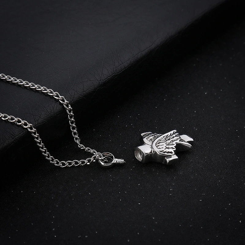 European And American Fashion Jewelry Can Open Angel Wings Cross Pendant