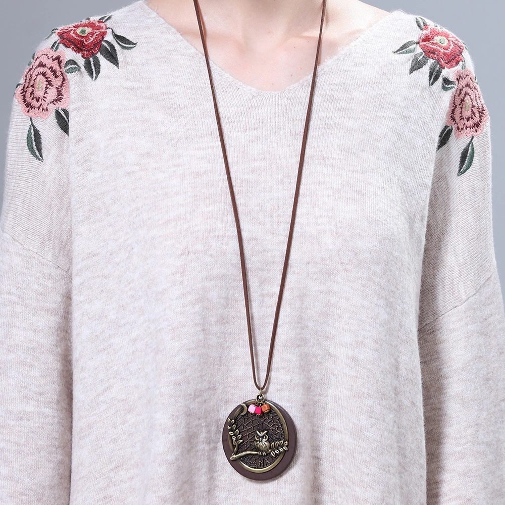 Owl Wood Chip Pendant Jewelry Cotton and Linen Accessories Long Necklace Girls Sweater Chain