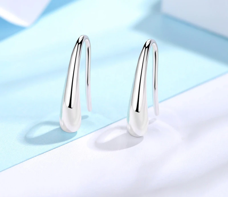 925 Sterling Silver Small, Small And Simple Temperament Personality Cold Wind Ear Buckle Earrings