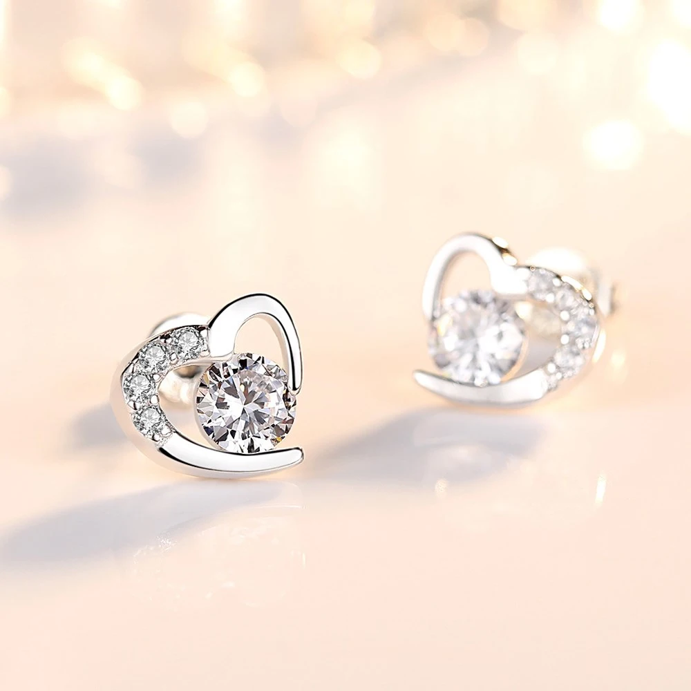 Simple Temperament High Sense Of Love Heart-shaped Earrings