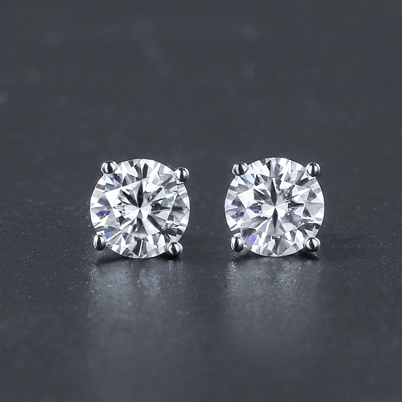 Platinum Four Claw  Diamond Stud Earrings For Female Male