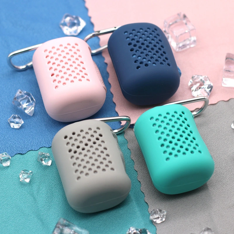 Portable Outdoor Mini Sports Face Hand Towel Quick Dry Towel Silicone Case 