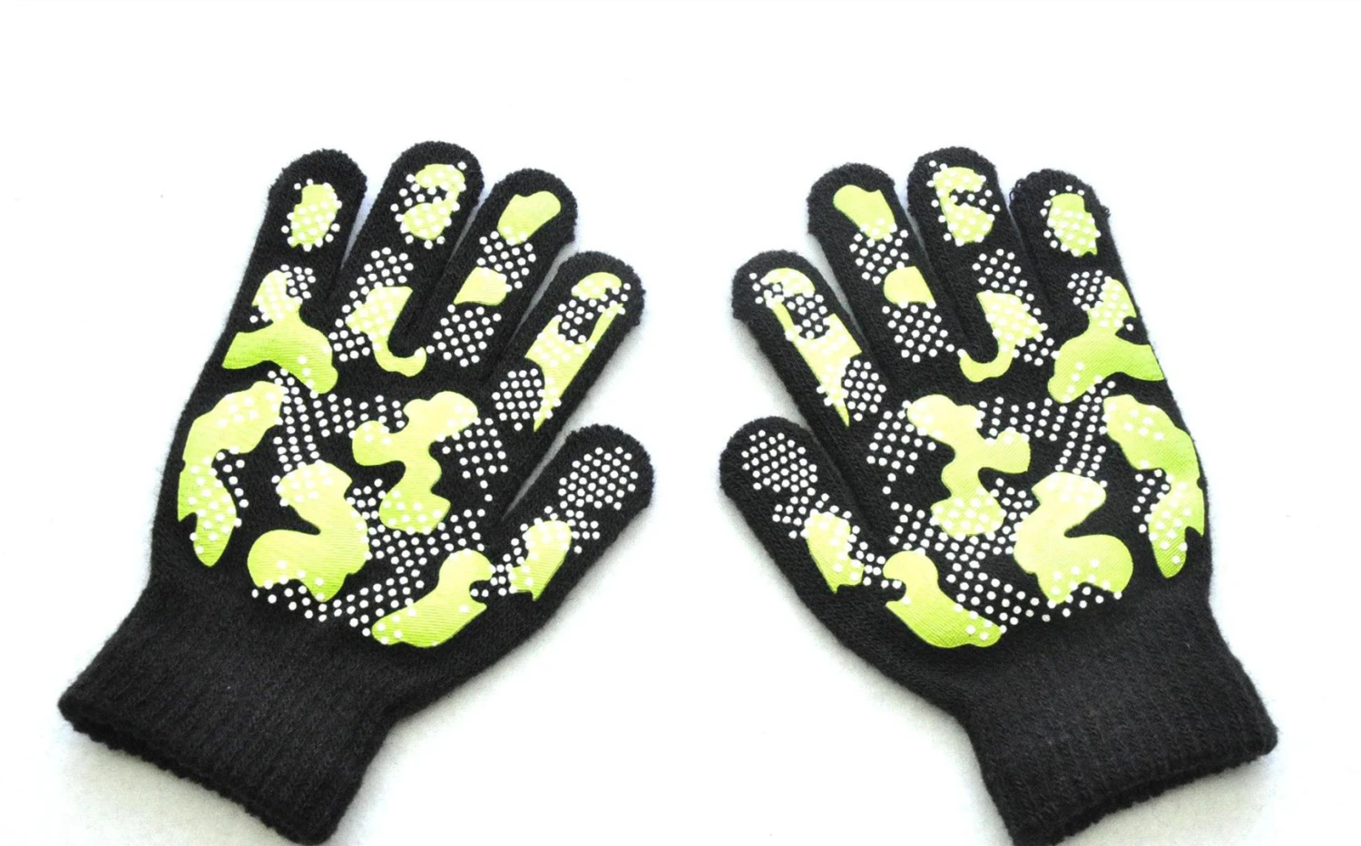 5-11 Years Old Children's Winter Warm Knitted Gloves For Primary School Students Outdoor Sports Non-slip Camouflage PVC Offset Gloves