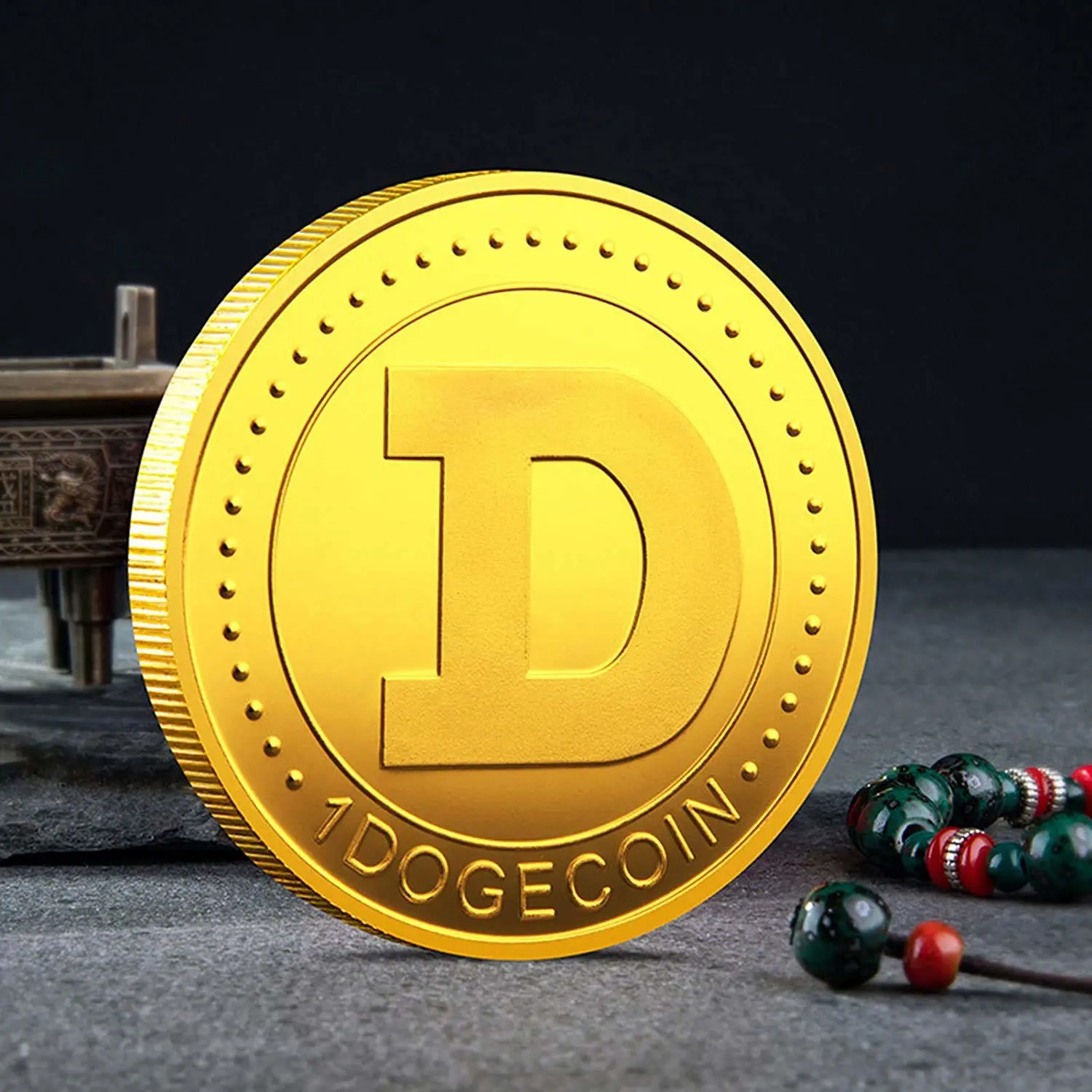 Dogecoin Coin Commemorative Collectors Gold Plated Crypto Wow Doge Coins to The Moon New Limited Edition Collectible with Protective Case (Gold)