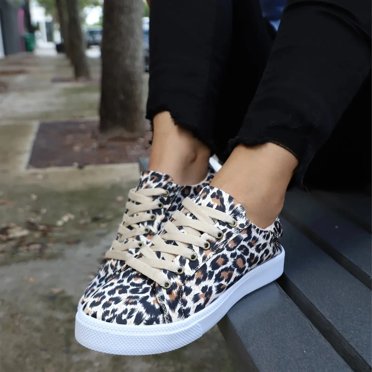 European And American Large Sports Style Women'S Shoes
