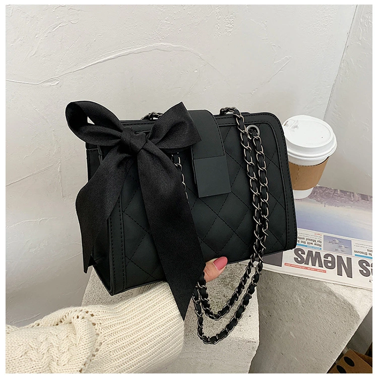One-Shoulder Messenger Small Square Bag