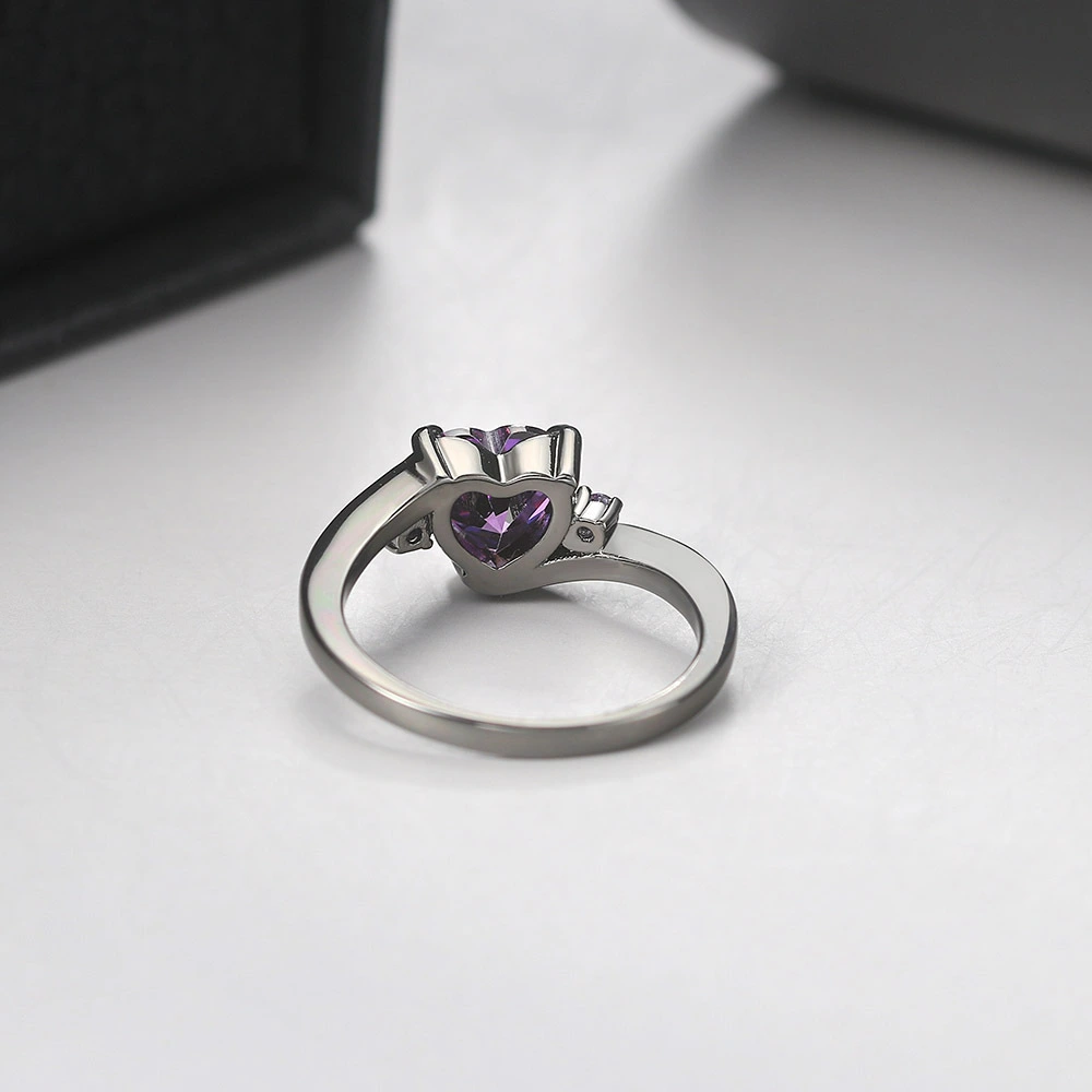European And American Popular Black Gold Women's Ring Love Heart Shape