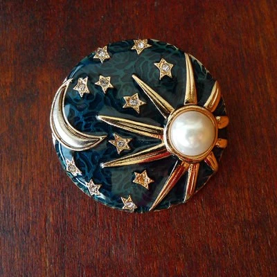 Vintage Fine Moon Badge Sun God Round Oil Drop Brooch