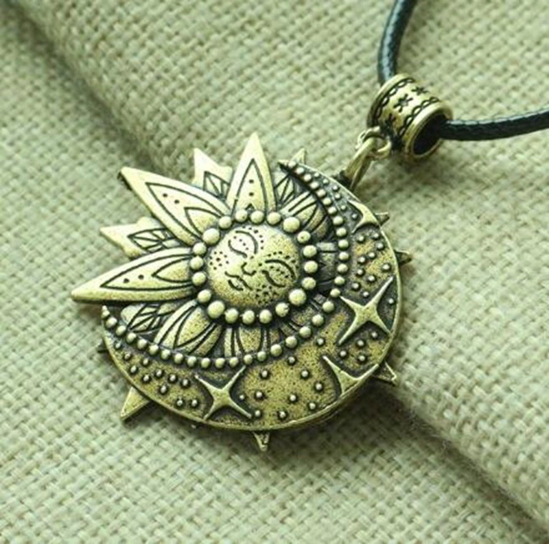 European And American New Solar And Celestial Pendants, Mandala Flower Ladies Necklace, Amulet Pendant