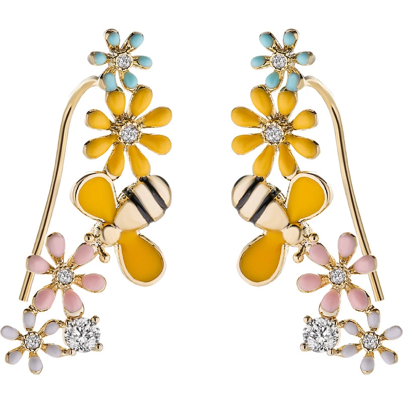 Small Flower Bee Creative Earrings