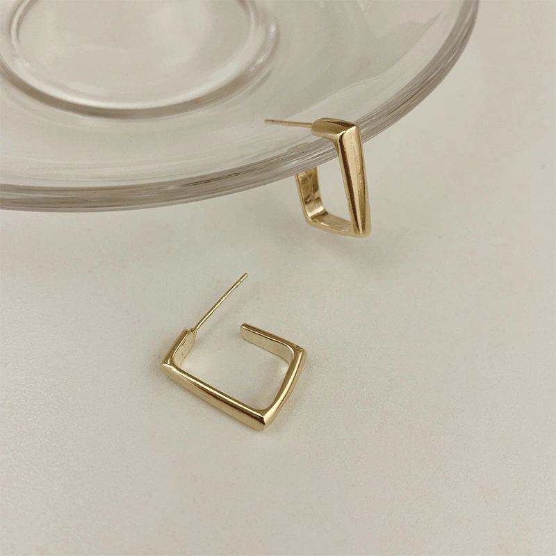 Korean Indifference Simple Versatile Geometric Square Metal Earrings