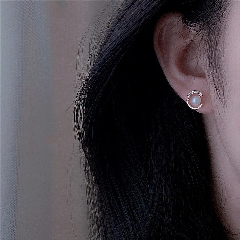 Simple C Shape Stud Earrings For Women Exquisite Pearl Round Crystal Jewelry 