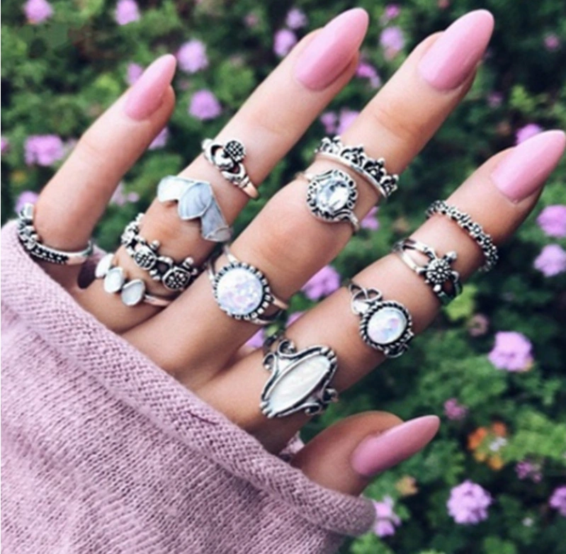 Retro Carved Exaggerated Gemstone Tortoise 12-piece Ring Set