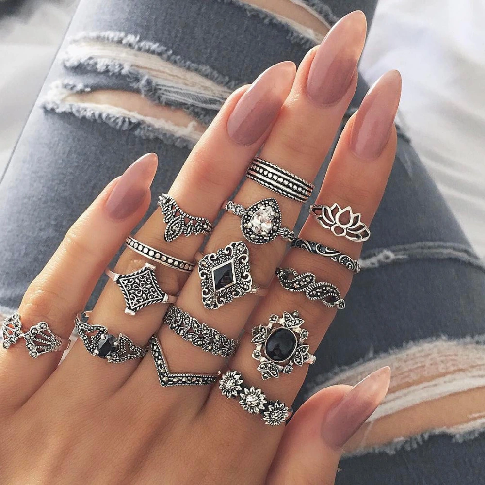 Retro Carved Exaggerated Gemstone Tortoise 12-piece Ring Set