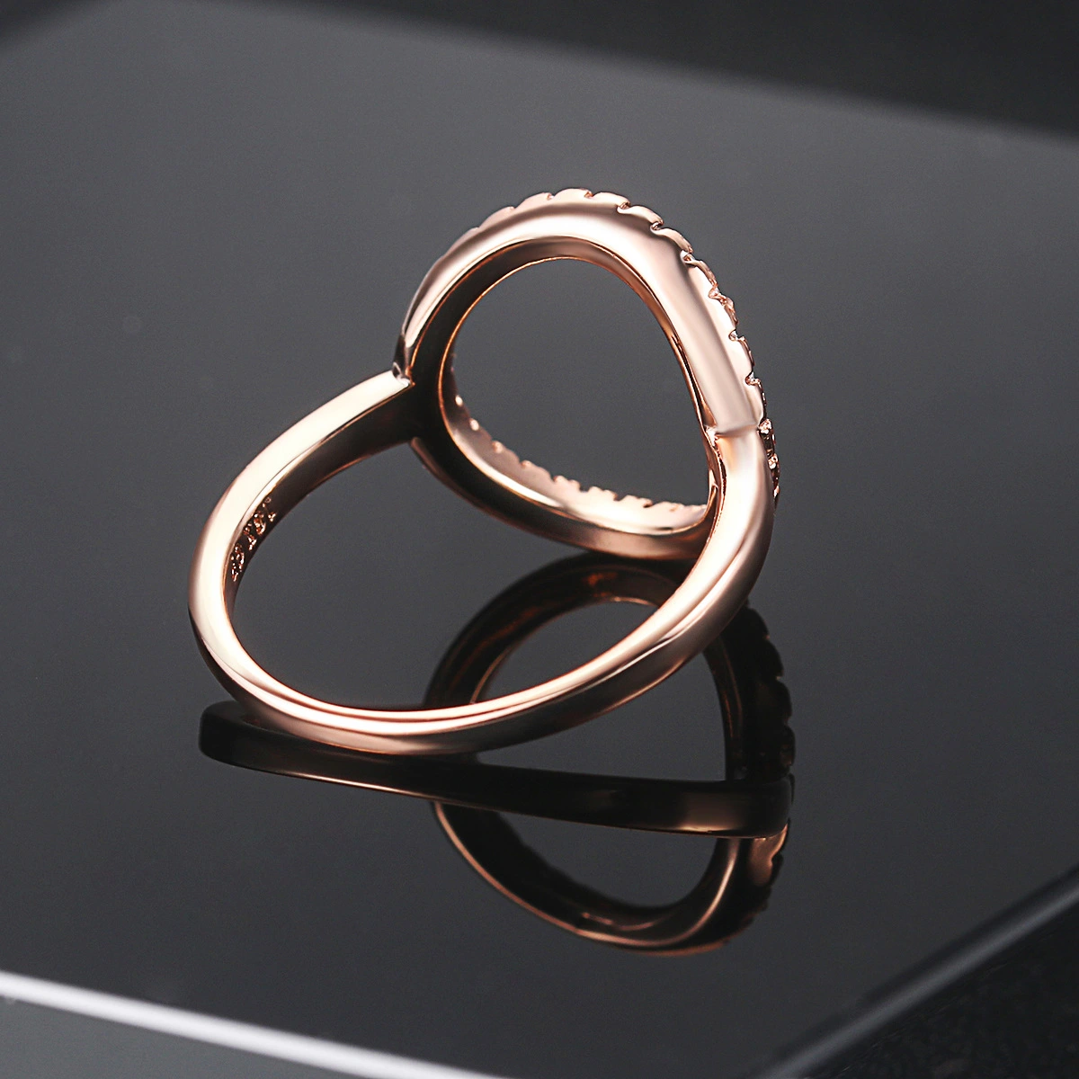 Fashion Simple Hollow O-shaped Ladies Ring