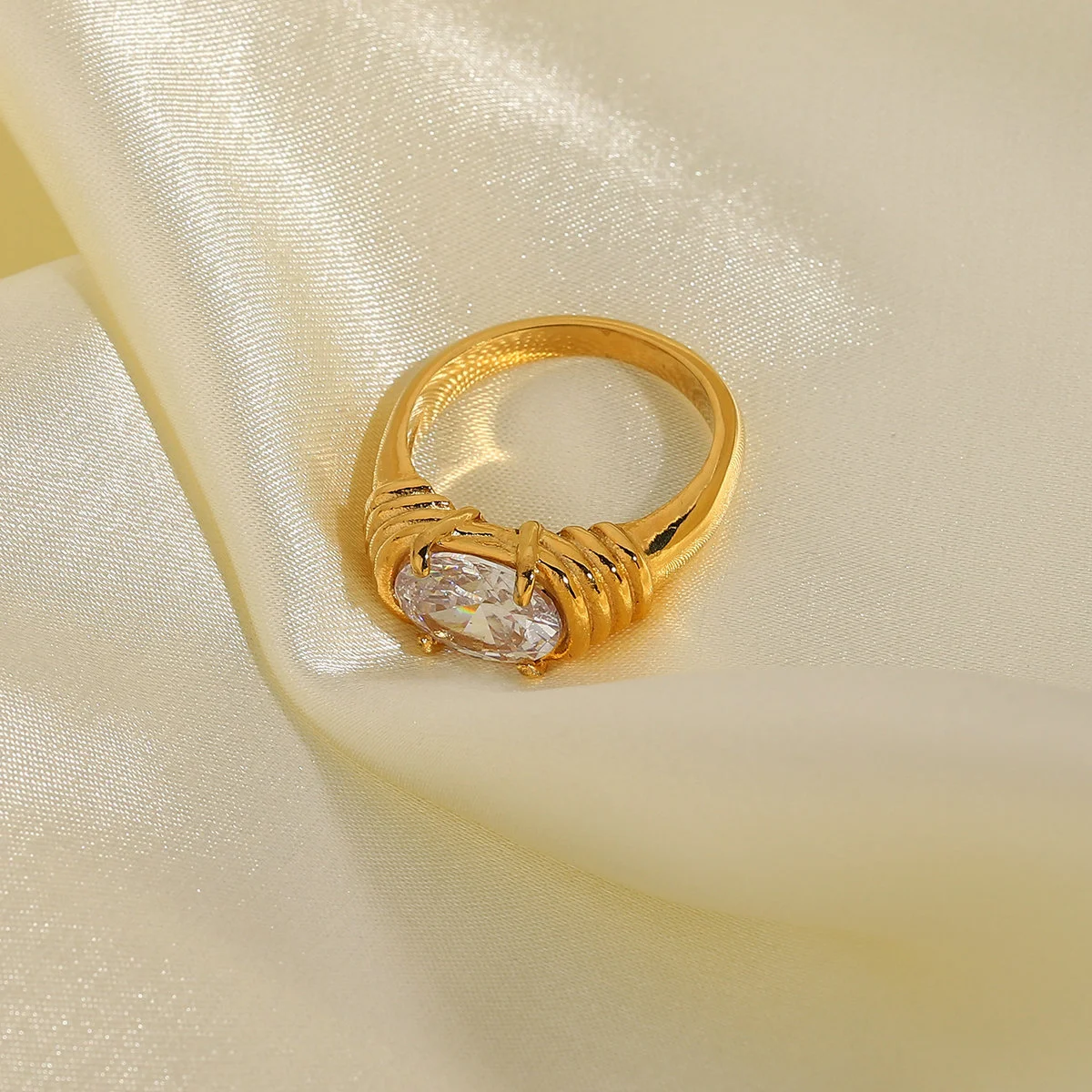 18K Gold-plated 316L Stainless Steel Jewelry Ring Wedding White Zircon Ring