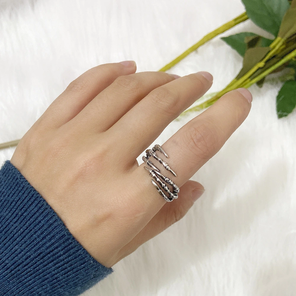 Retro Punk Hip Hop Fine Hand Claw Ring Ring
