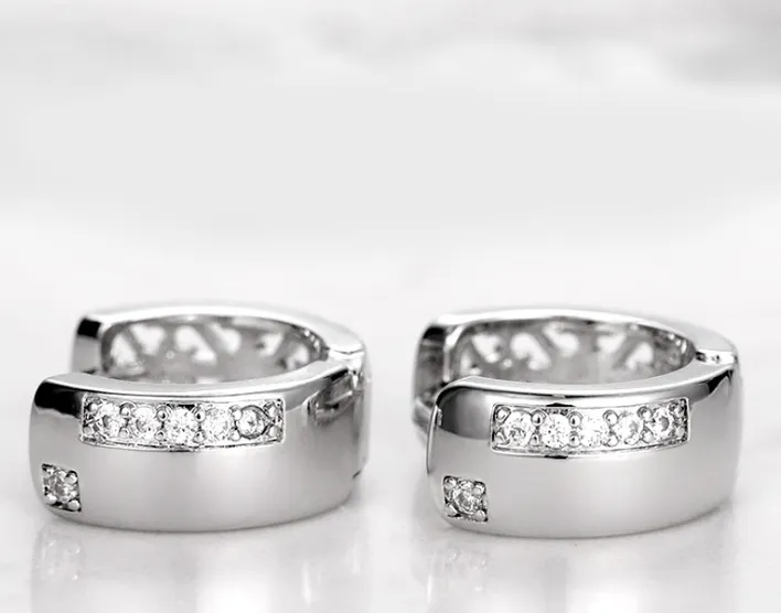Fashion OL Earrings Simple U-shaped Zircon Ladies Earrings