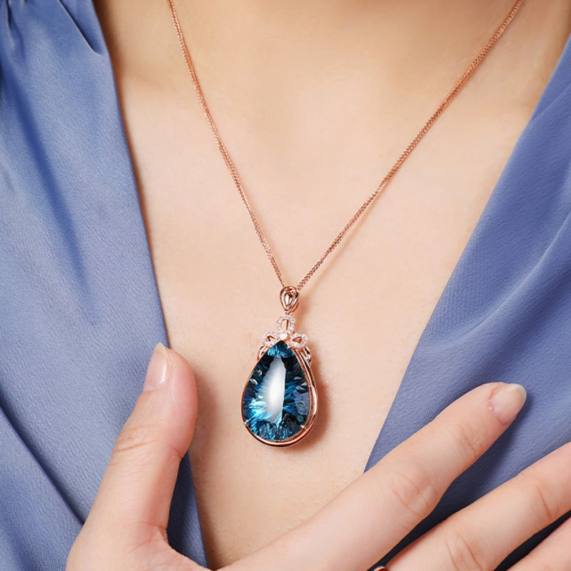 Novel Big Bare Graphite Blue Diamond Pendant Necklace Simulation