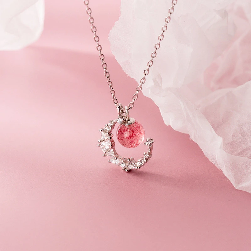 S925 Silver And Sweet Strawberry Crystal Necklace Female Korean Version