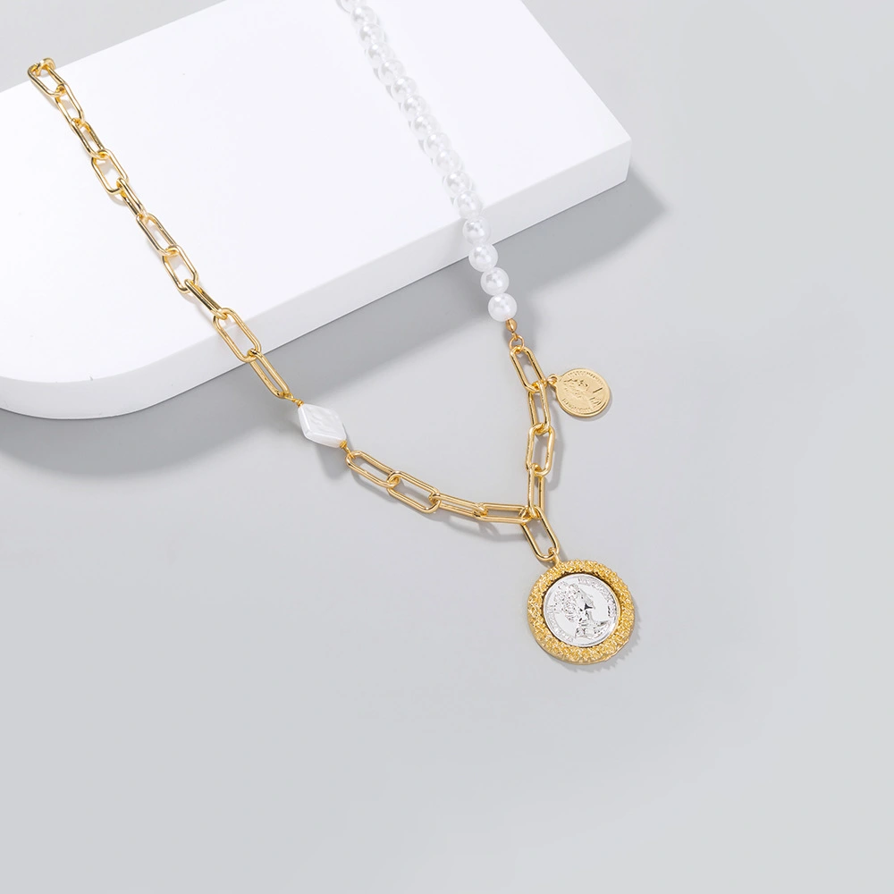 Round Brand Necklace With Pearl Stitching Necklace