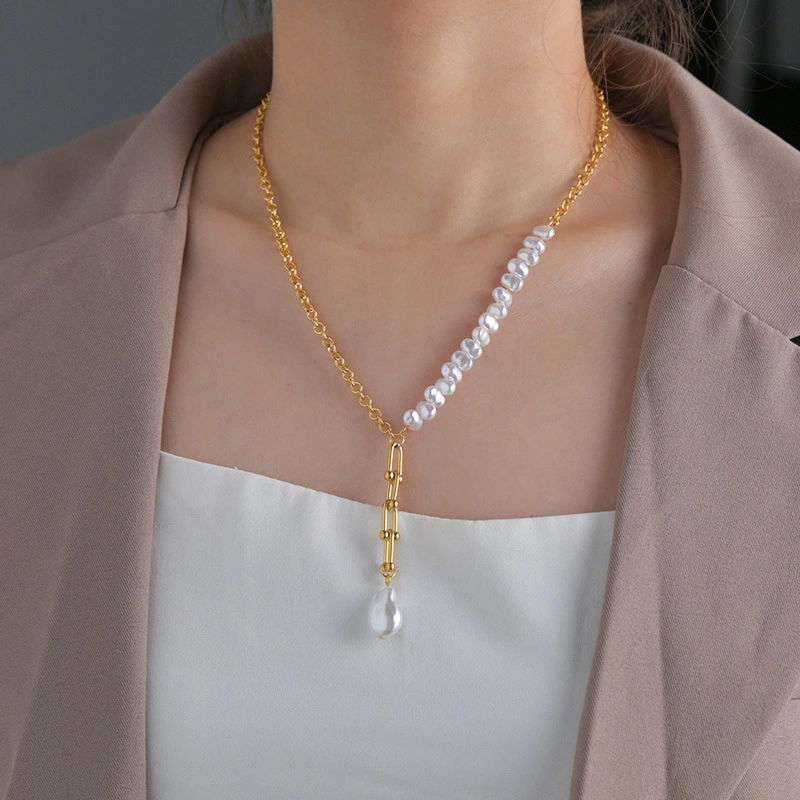 French Retro Hong Kong Style Personalized Pearl Necklace Ins Niche Design Light Luxury Clavicle Chain