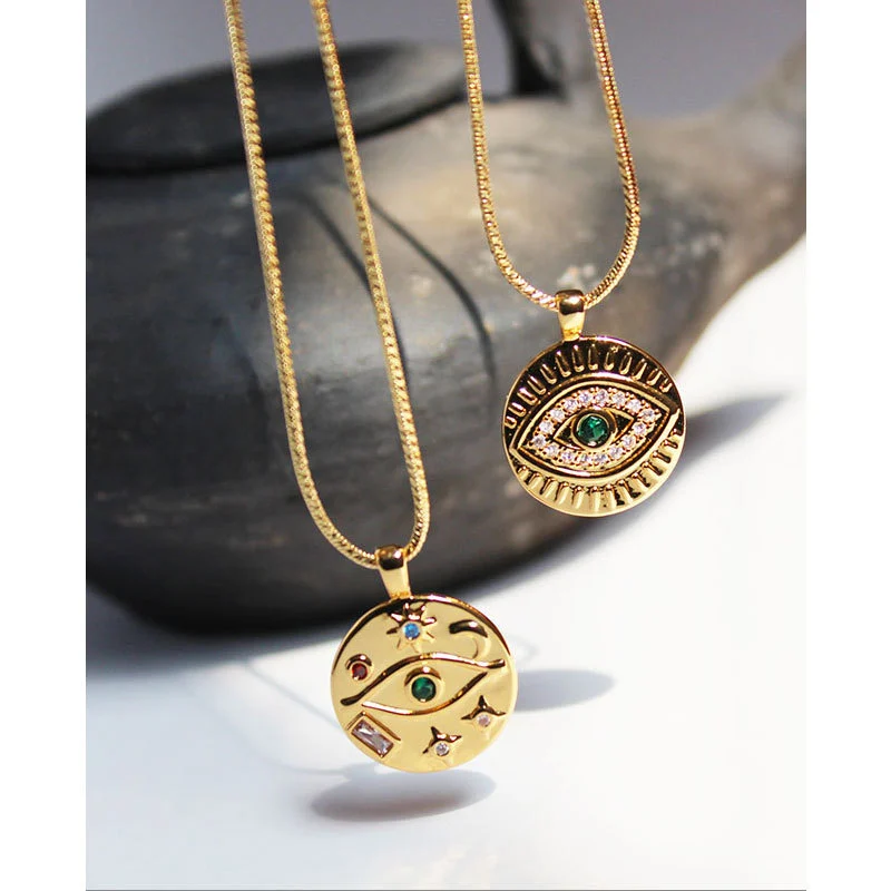 Playful Eyes Micro-Inlaid Zircon Clavicle Chain