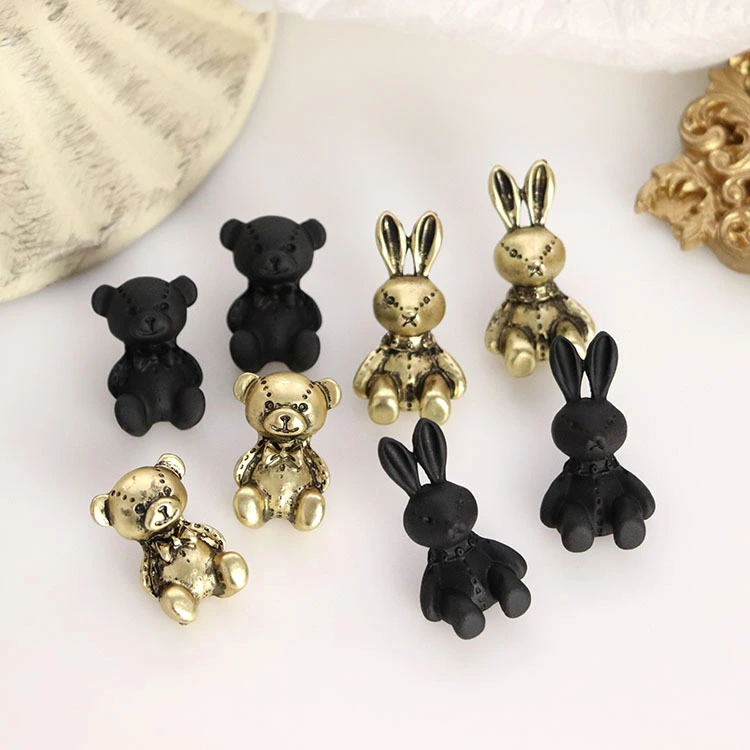 Retro Trend Ancient Gold Three-Dimensional Bear Rabbit Earrings