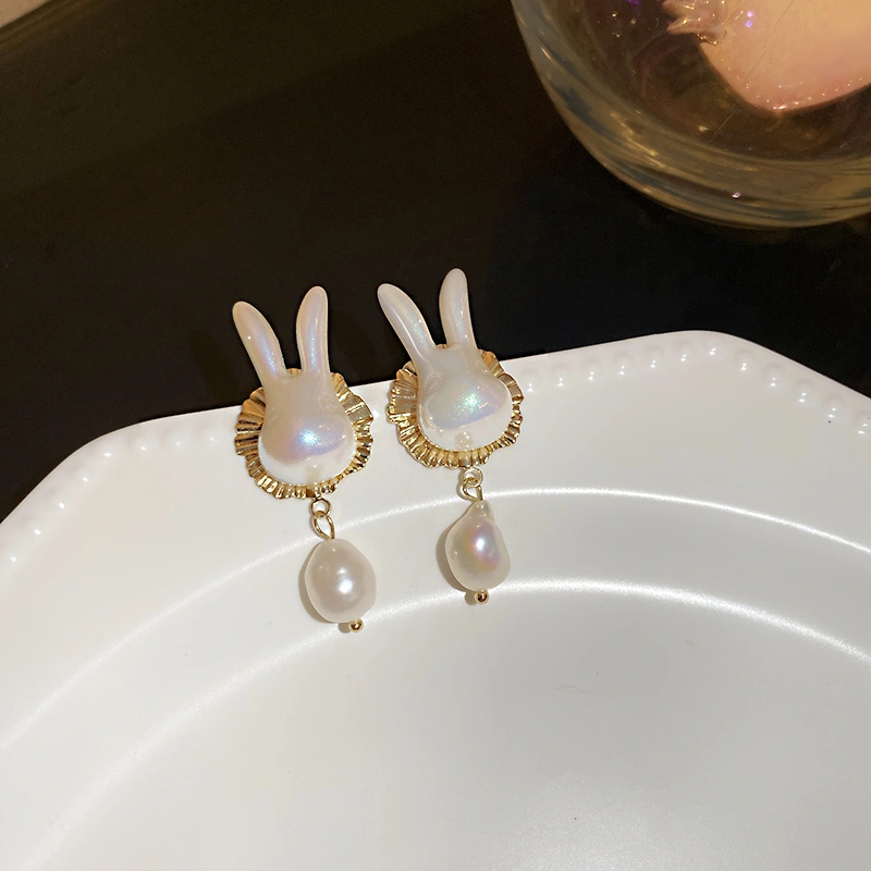 Bunny Pearl Earrings Female Simple Cold Wind Summer Earrings