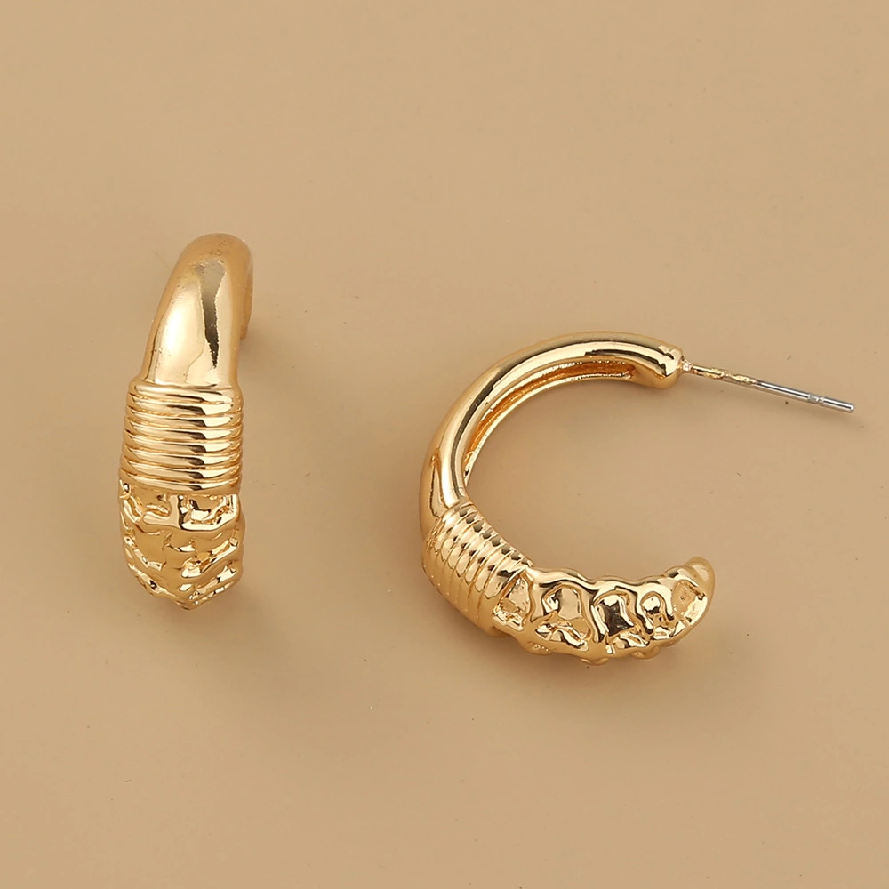 Jewelry Metal Texture C-shaped Alloy Earrings Simple And Versatile Fold Creative Shape Earrings