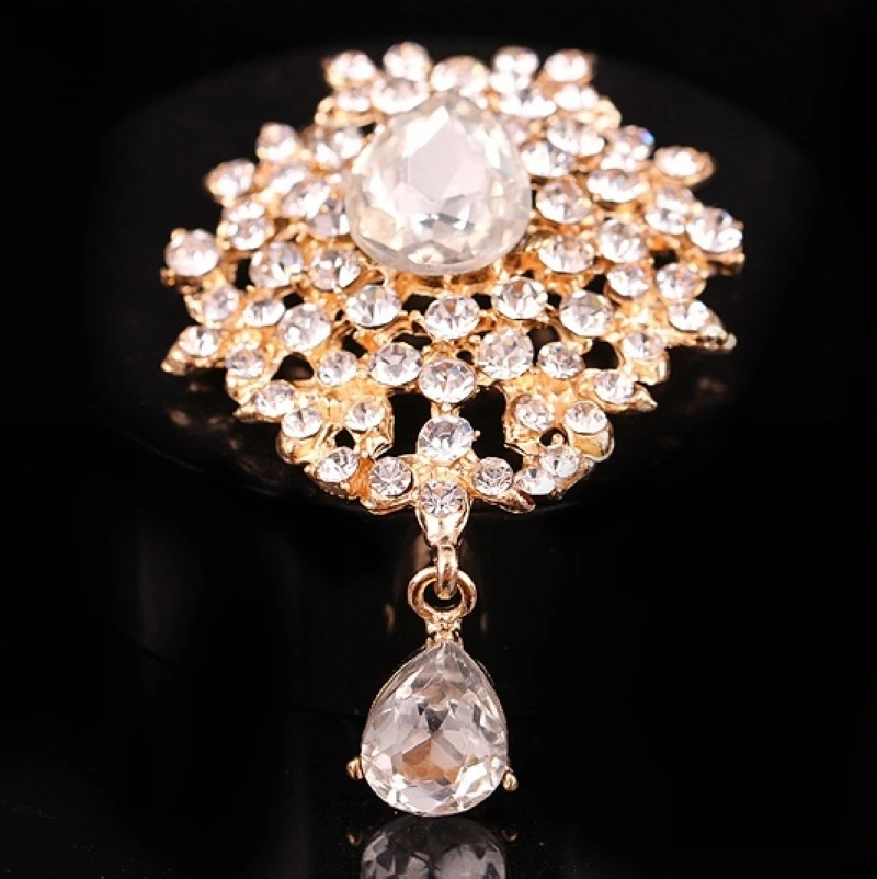 Fashion Alloy Rhinestone Crystal Drop Pin Chest