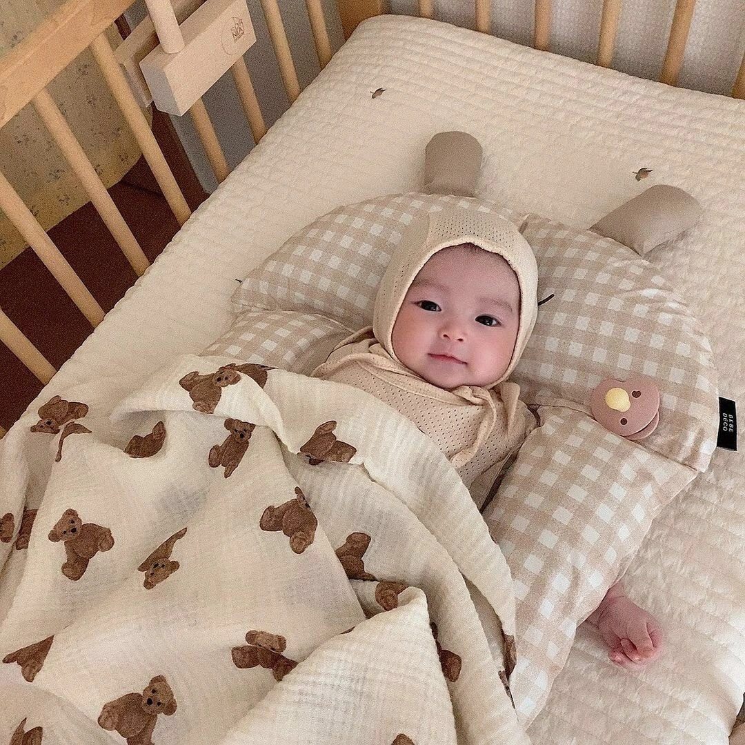 Ins Wind Korean Children's Room Baby Blanket Thin Quilt Photo Photography Props Bear Printing Three-layer Gauze Blanket