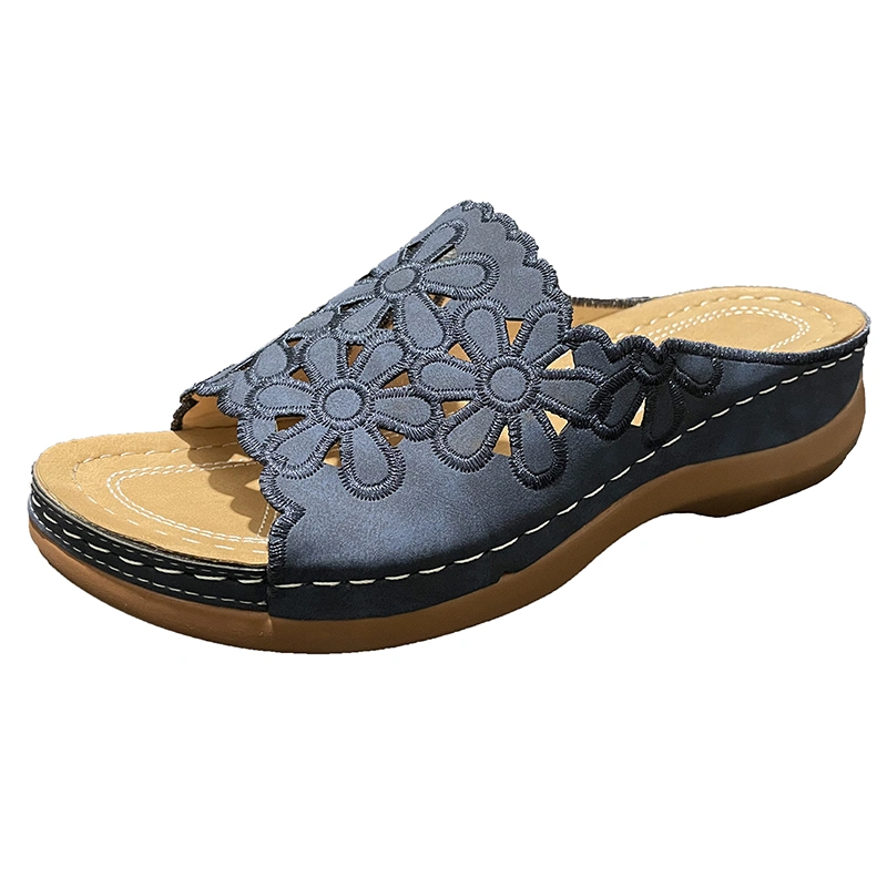 Wide Bottom Breathable Carved Fish Mouth Shoes