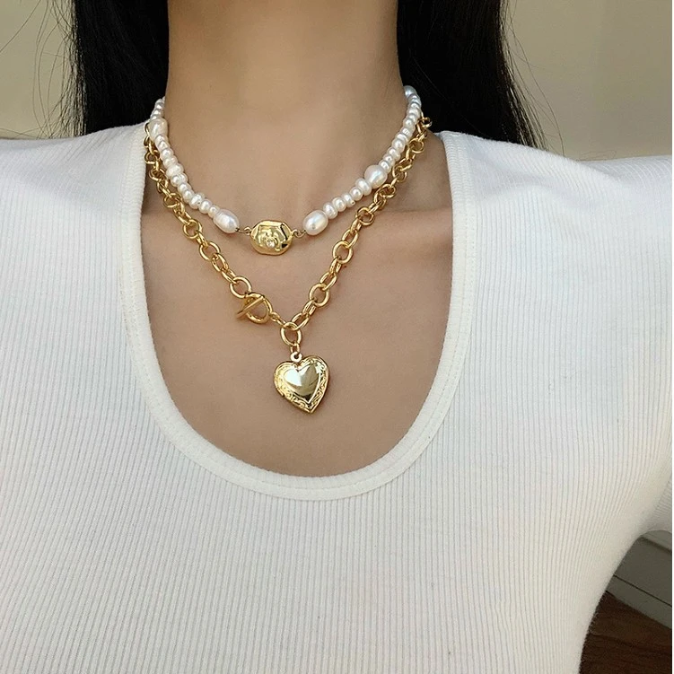 European And American Street Fashion Personality Glossy Love Pendant Pearl Necklace