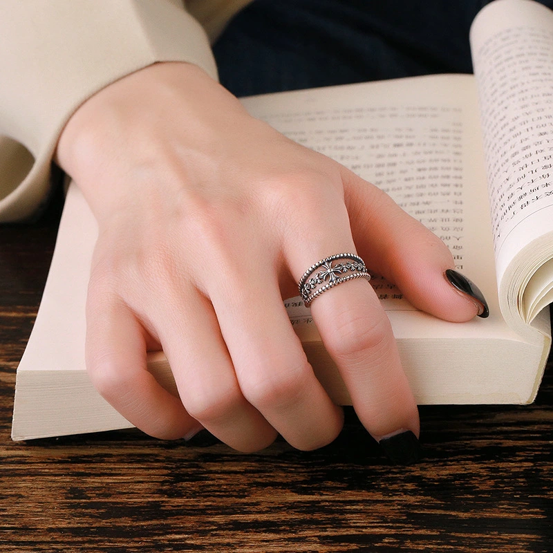 Creative Antique Cross Flower Ring