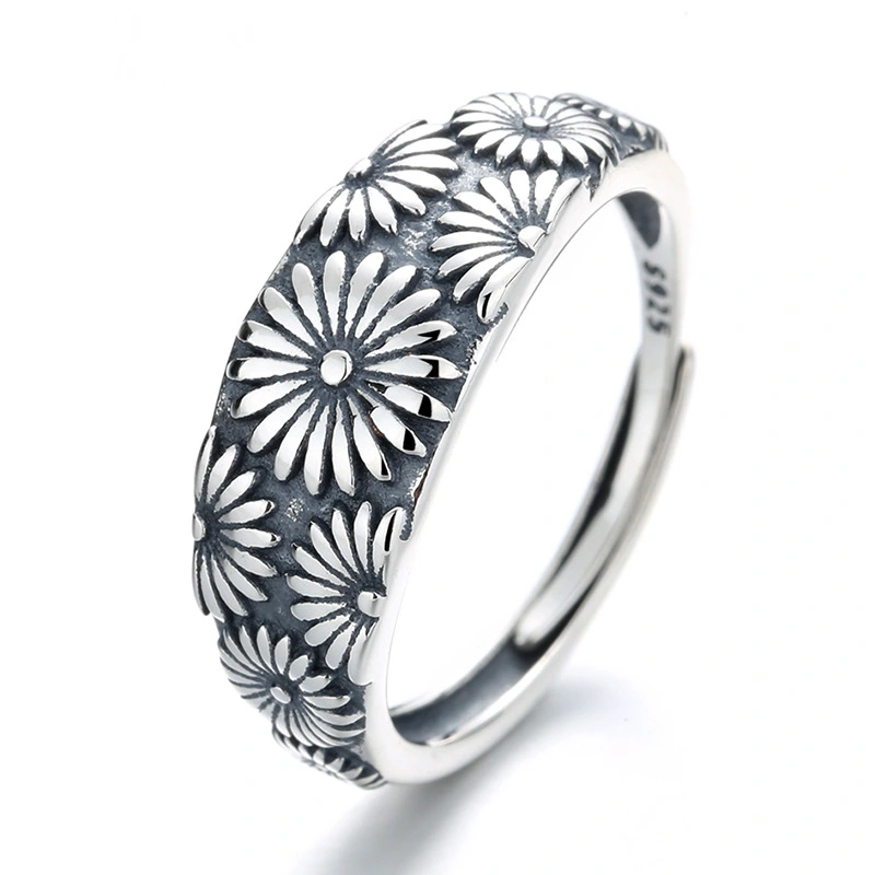 Vintage Distressed Small Daisy Sunflower Ring In Sterling Silver