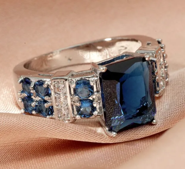 Sapphire Ring Wish Explosion Color Zircon Ring