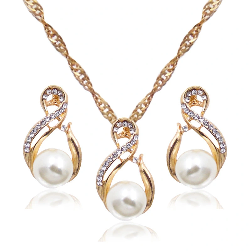 Geometric Figure Eight Pearl Necklace With Diamonds