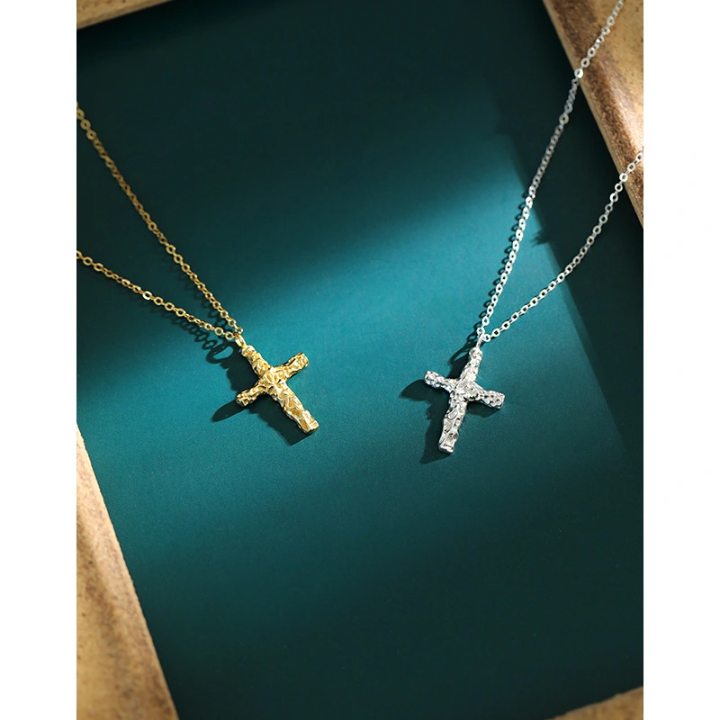 Wrinkle Cross Necklace Female Niche Design Simple Silver Chain