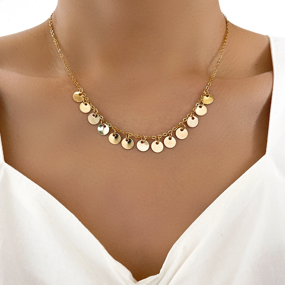 Small Round Piece Pendant Fashion Necklace Tassel Chain