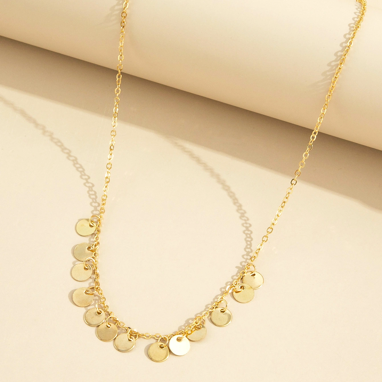 Small Round Piece Pendant Fashion Necklace Tassel Chain
