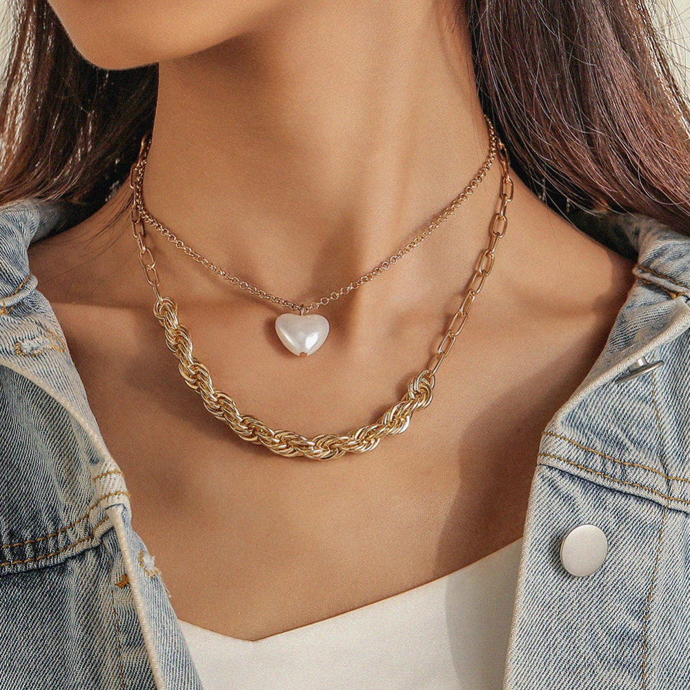 Love Pendant Twist Chain Simple Personality Clavicle Chain