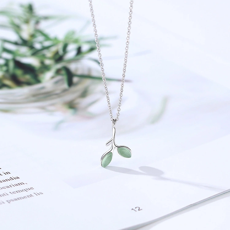 Green Leaf Clavicle Necklace Feminine Fashion Simple Jewelry