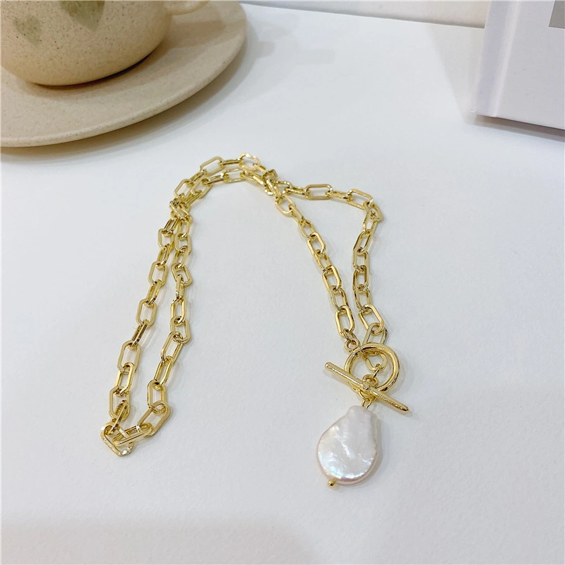 Wind Shaped Baroque Freshwater Pearl Pendant Necklace