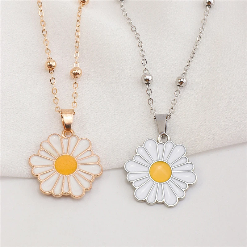 2Simple Mori Series Small Daisy Flower Pendant Round Bead Chain Clavicle Chain