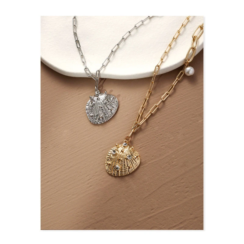 Light Luxury Necklace Female Exquisite Design Sense Shell Shape Pendant Trend