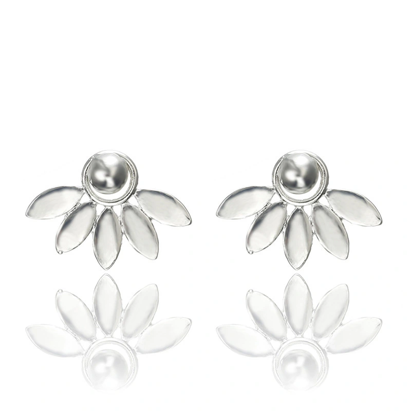 Fashionable And Simple Retro Wind Leaf Rear Hanging Ear Stud