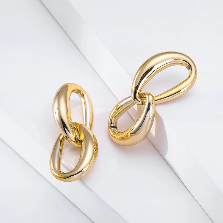 Exaggerated Temperament Gold Chain Earrings Alloy Earrings