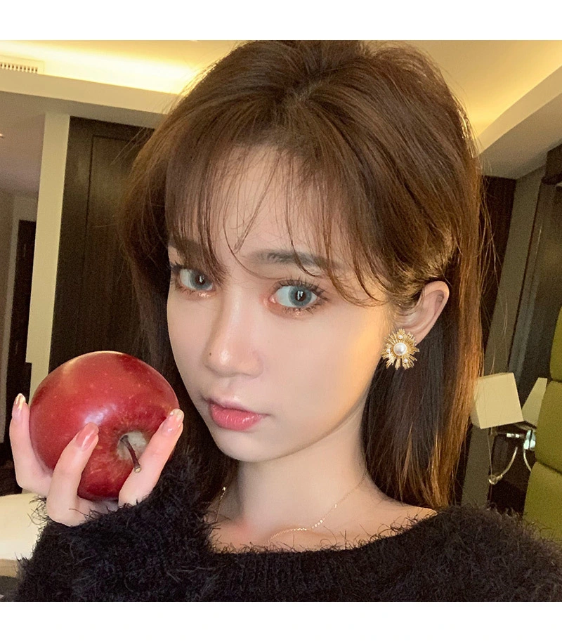 Golden Pearl Earrings Retro Hong Kong Style Exaggerated Large Earrings